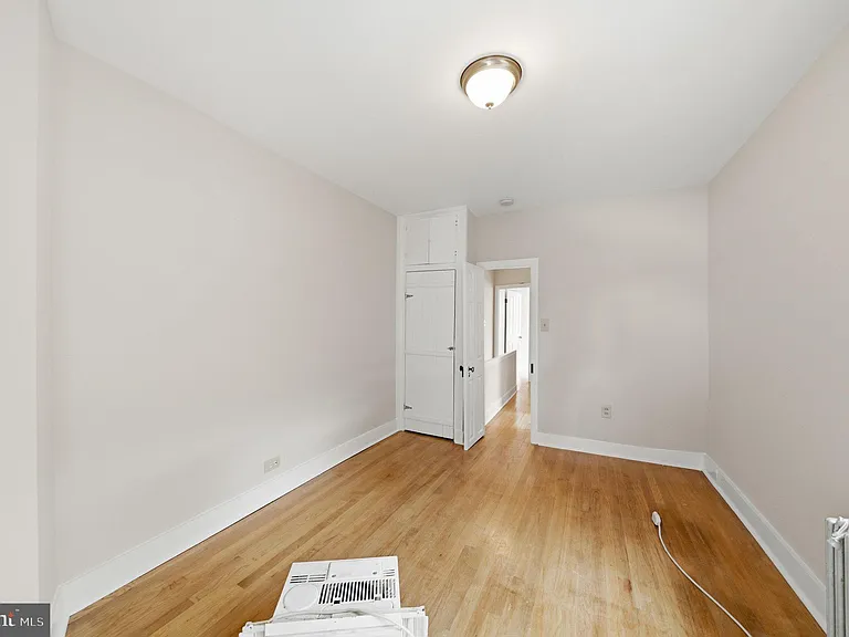403 W South St #A — Photo 27