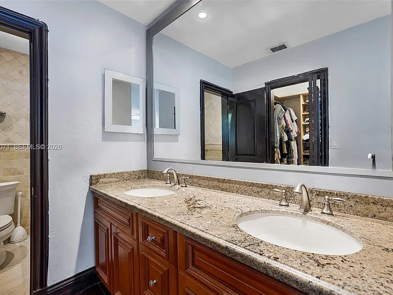 920 Aguero Ave — Photo 12