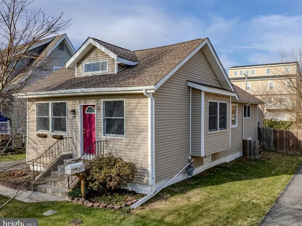 20 Seminole Ave, Claymont, DE 19703