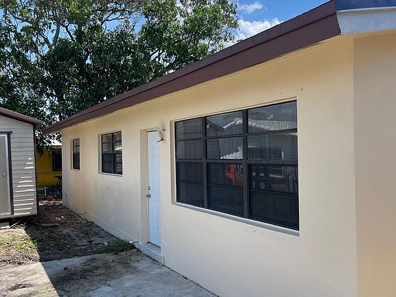 5th image of 2631 NW 16th St
