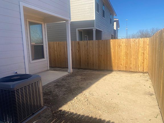 2nd image of 7518 Gramercy Way