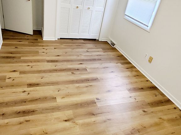 4th image of 7259 Periwinkle Ave SE
