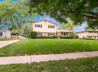 2865 Pickwick Dr, Columbus, OH 43221