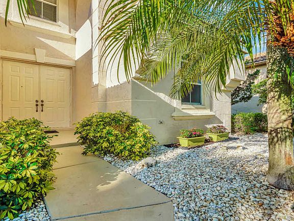 3rd image of 7258 Copperfield Cir