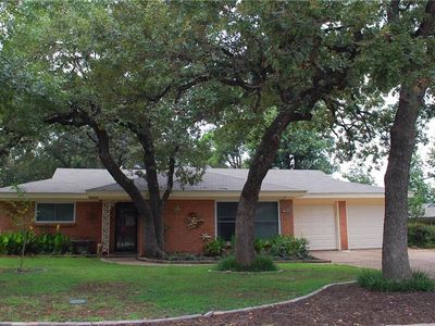 829 Patti Dr, Bedford, TX, 76022