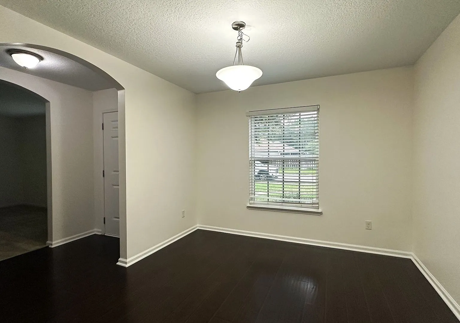 Convenient to Kings Bay and Jacksonville — Photo 4