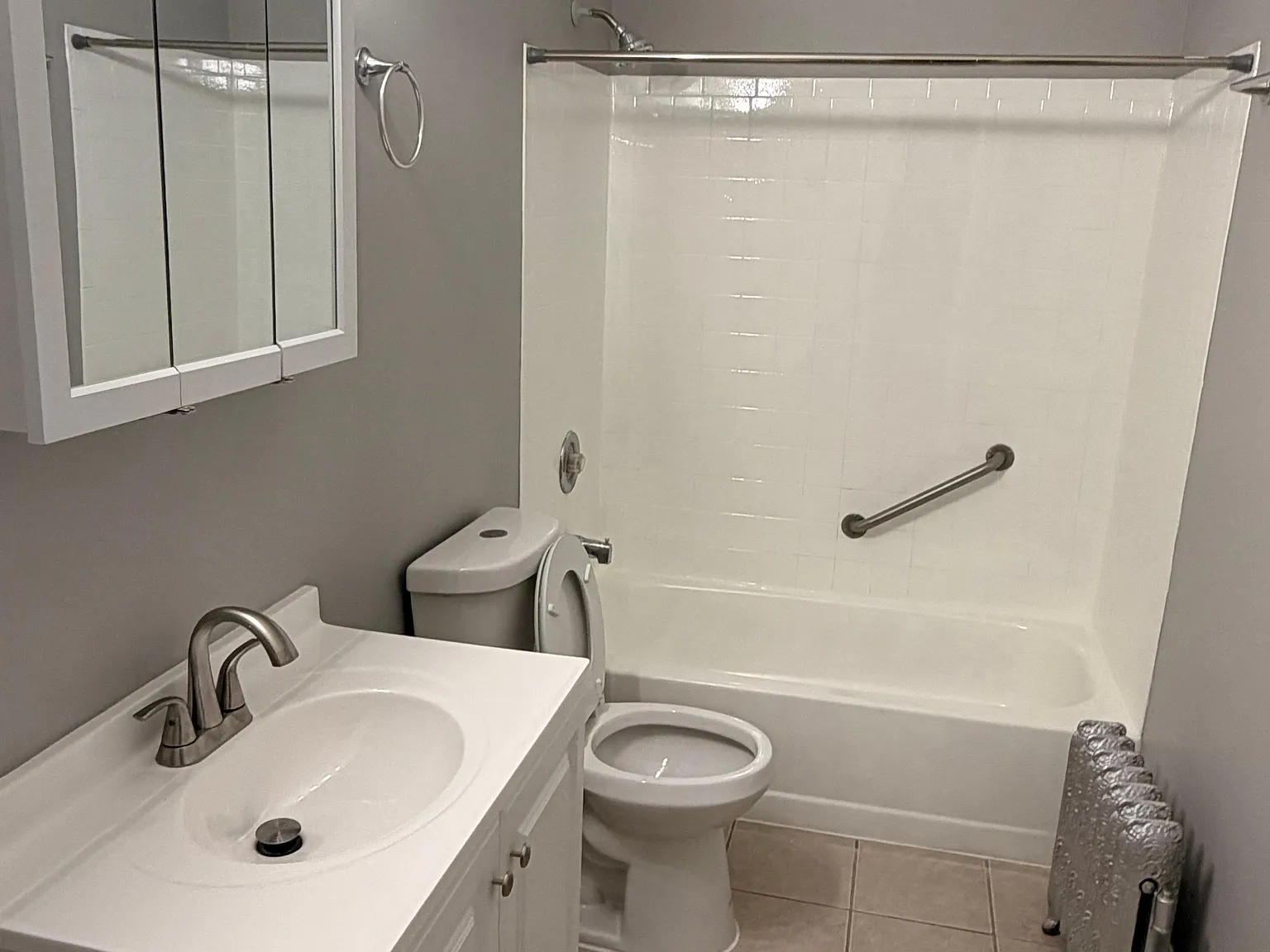 4739 South Ingleside Avenue — Photo 4