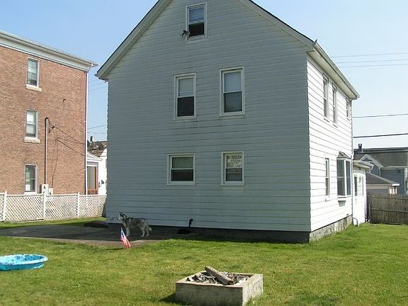 4th image of 262 Anthony St