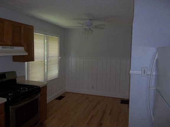 4th image of 1260 Coolidge Ave