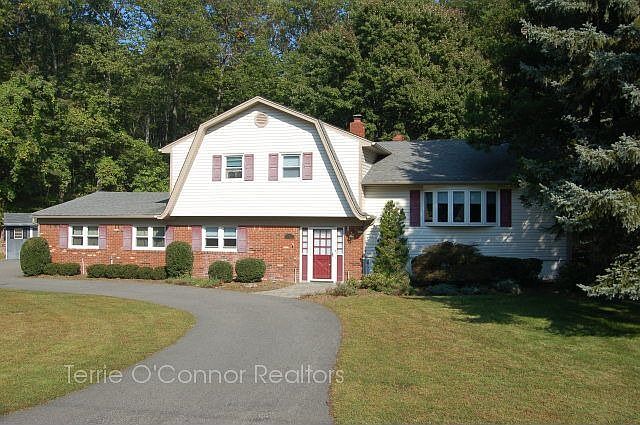 2nd image of 63 Dewey Dr