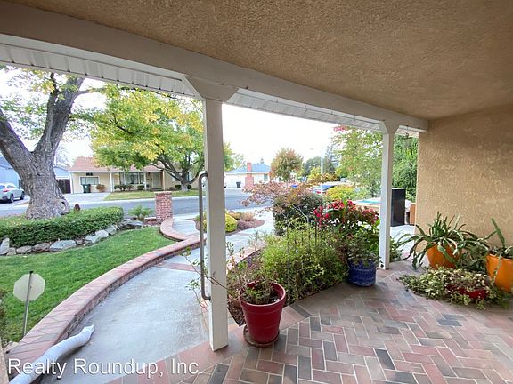 2nd image of 2260 Murieta Way