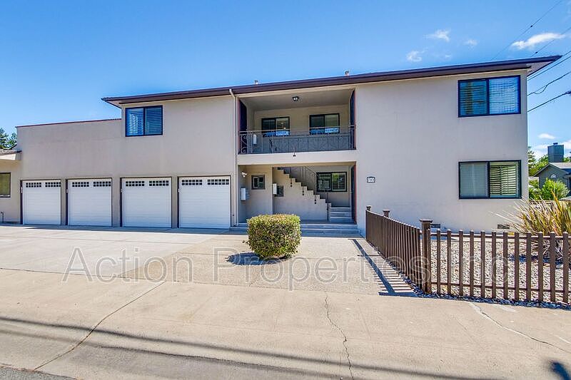 1st image of 702 Fremont St APT 2