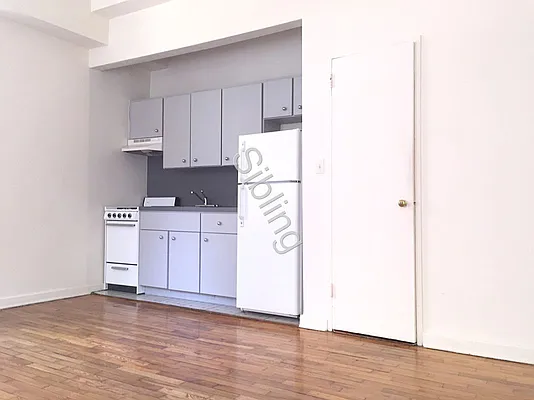 Rented by Sibling Management | media 7