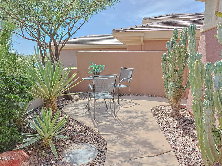 2462 W Turtle Hill Dr — Photo 8