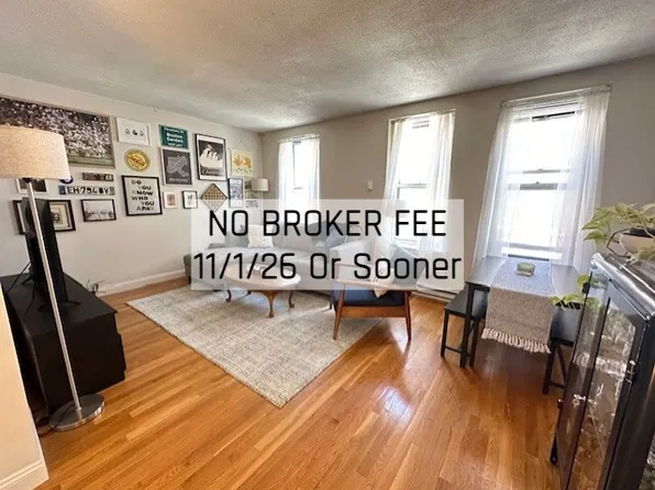 14 Cooper St APT 302, Boston, MA 02113