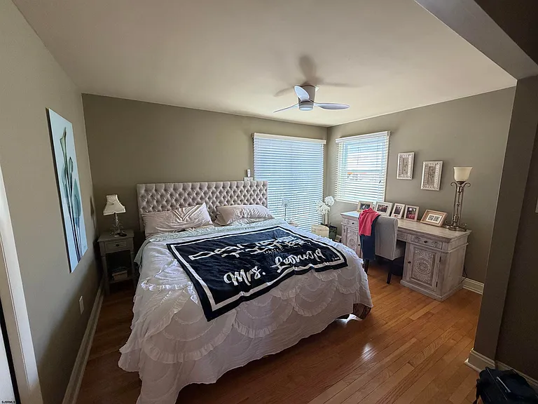 415 N Harvard Ave — Photo 9