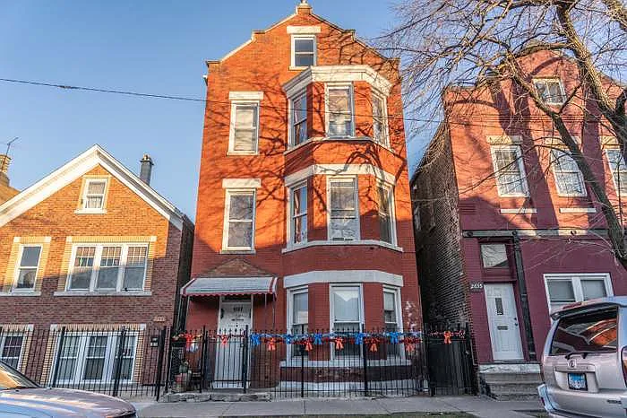 2633 S Christiana Ave #CH1