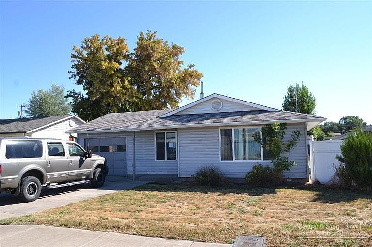 1st image of 220 NW 9th St