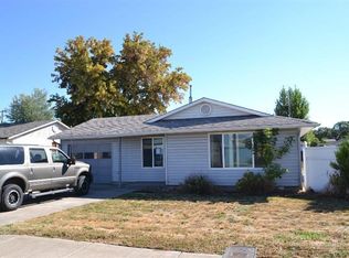 220 NW 9th St, Prineville, OR 97754
