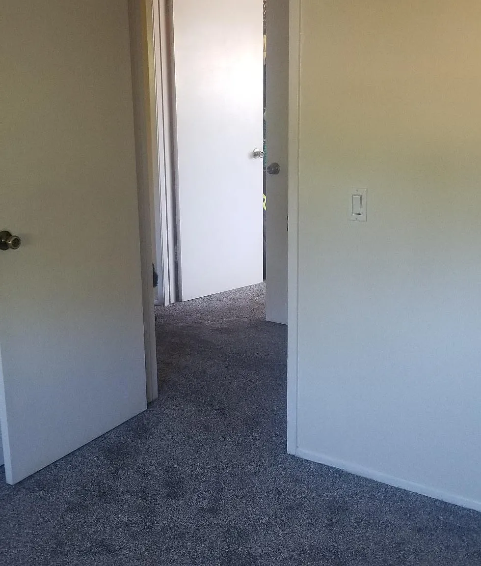 3 bed, 1400 sqft, $1,300 — Photo 2