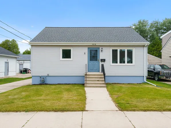 1014 24th St, Two Rivers, WI 54241