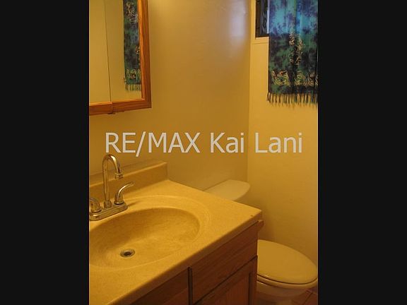 1/2 bath