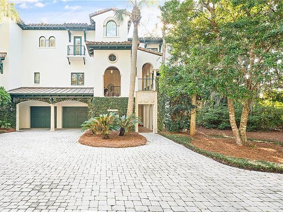 3rd image of 228 Sea Island Lake Cottages Dr