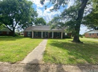 511 N 18th St, Blytheville, AR 72315