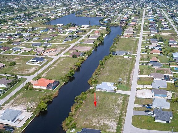 5th image of 1024 NW 18th Ter