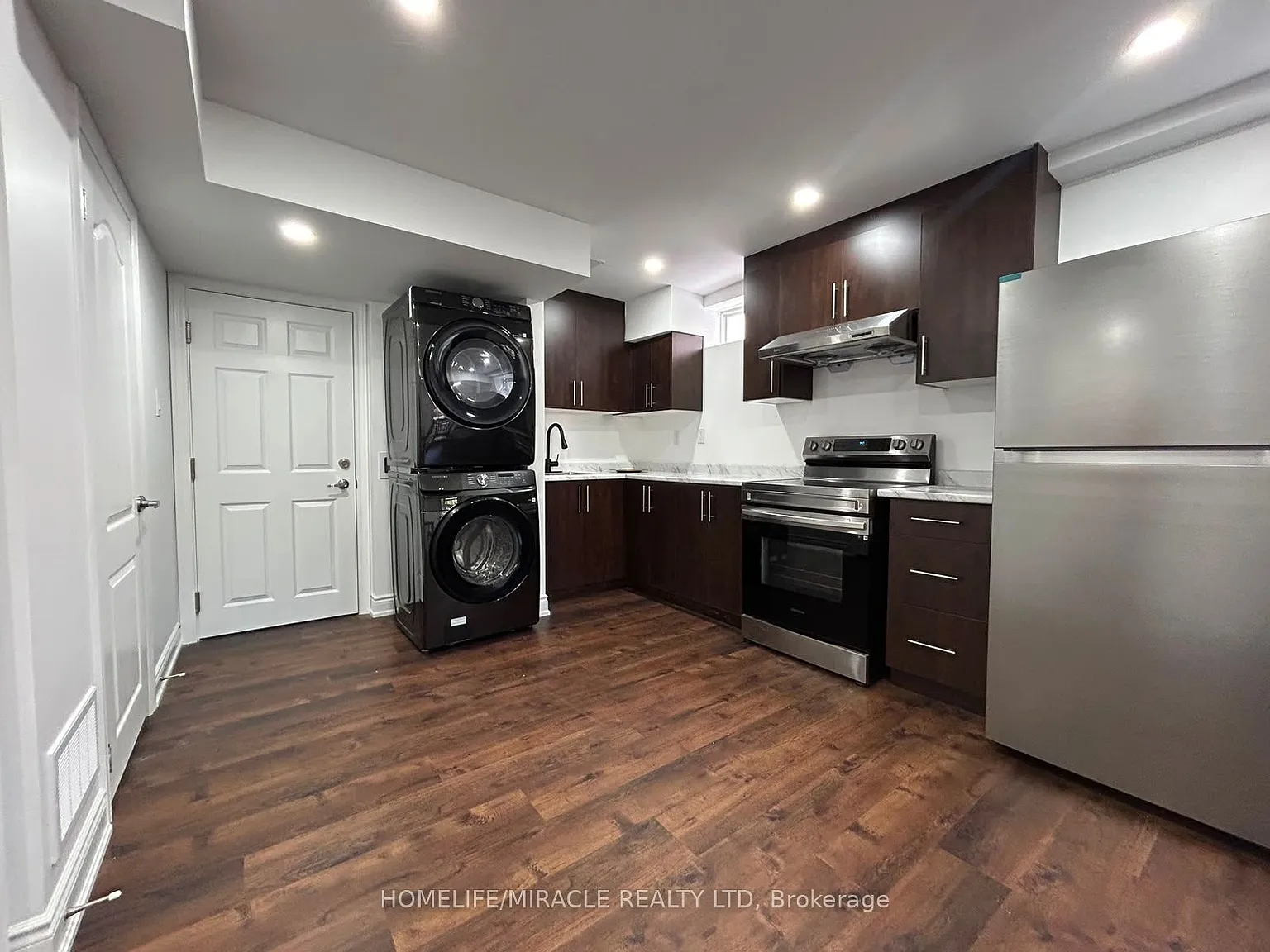 2 bed, $1,800 — Photo 2
