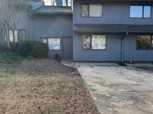 4319 Hunters Club Dr, Raleigh, NC 27606