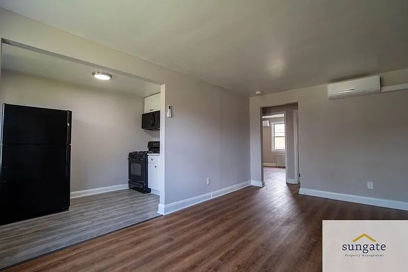 1410 Dartmouth Ave — Photo 3