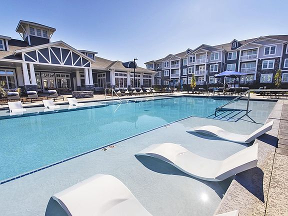 3rd image of 3237 Memorial Blvd #4101