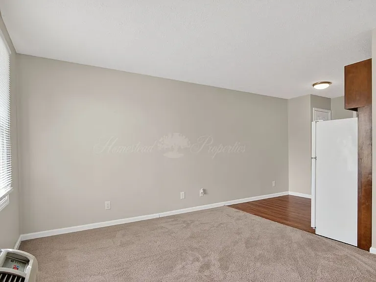 105 Lemay Dr — Photo 10
