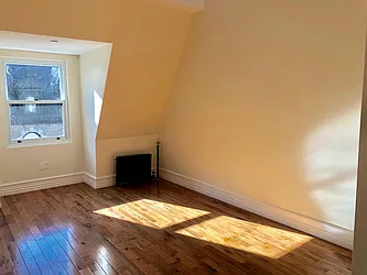 Rented by Dynamik Realty