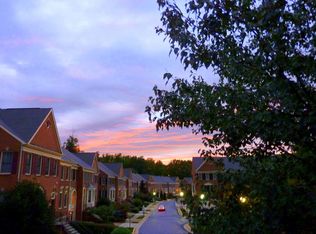 11569 Avondale Dr, Fairfax, VA 22030