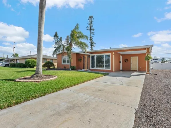 2704 Bayshore Gardens Pkwy, Bradenton, FL 34207