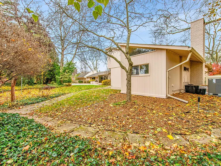 5760 Snowshoe Cir — Photo 48