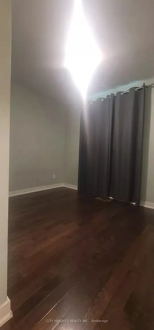 3 bed, $3,000 — Photo 4