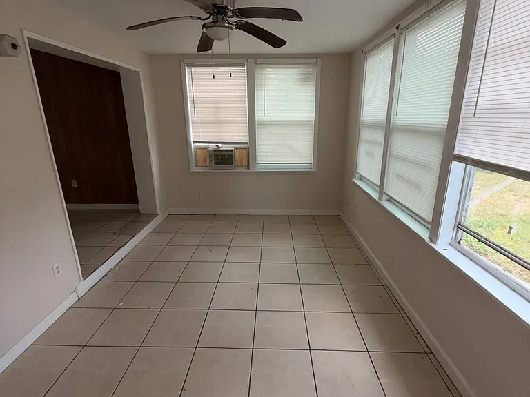 22138 Belinda Ave — Photo 7