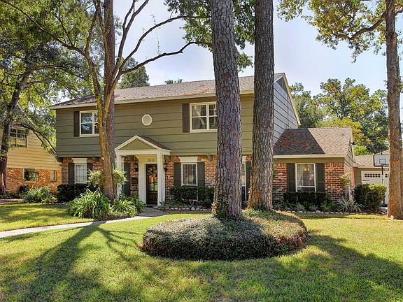 2nd image of 13515 Barryknoll Ln