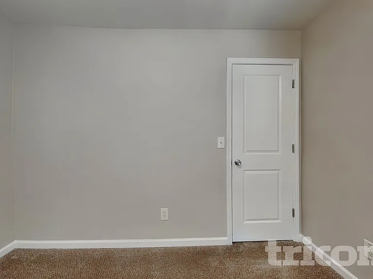 46 Crescent Woode Way — Photo 12