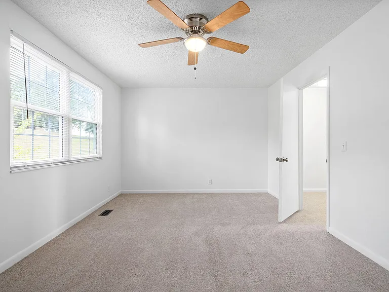 5600 Country Dr #316 — Photo 14