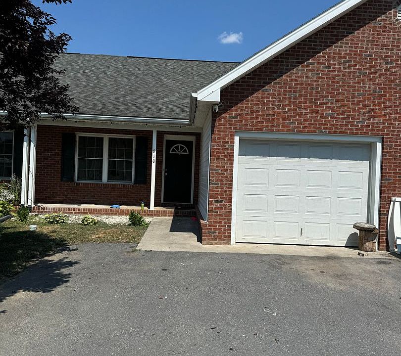 1st image of 610 Lone Pine Dr