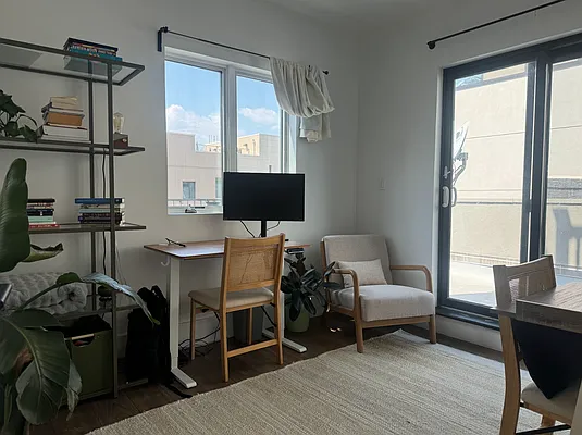 Rented by APT212 INC | media 6