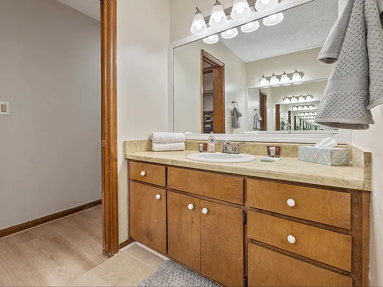 500 Hickory Hills Trl — Photo 22