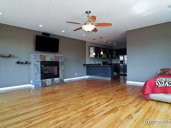 4th image of 2216 W Armitage Ave APT 3D