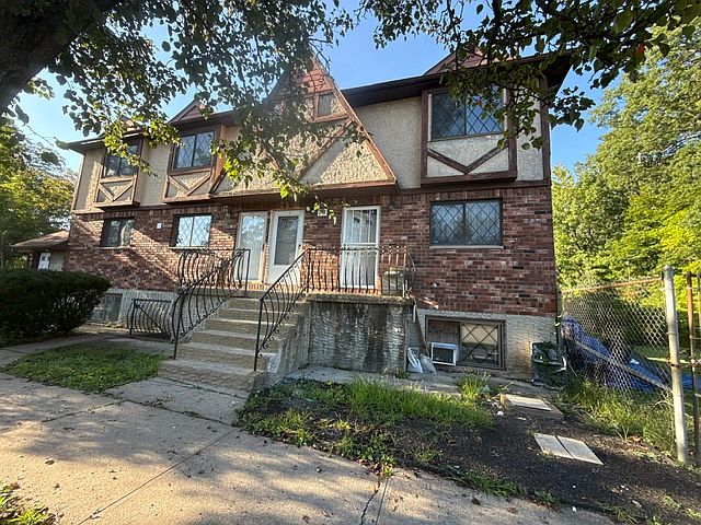 1st image of 79 Pompey Ave #2