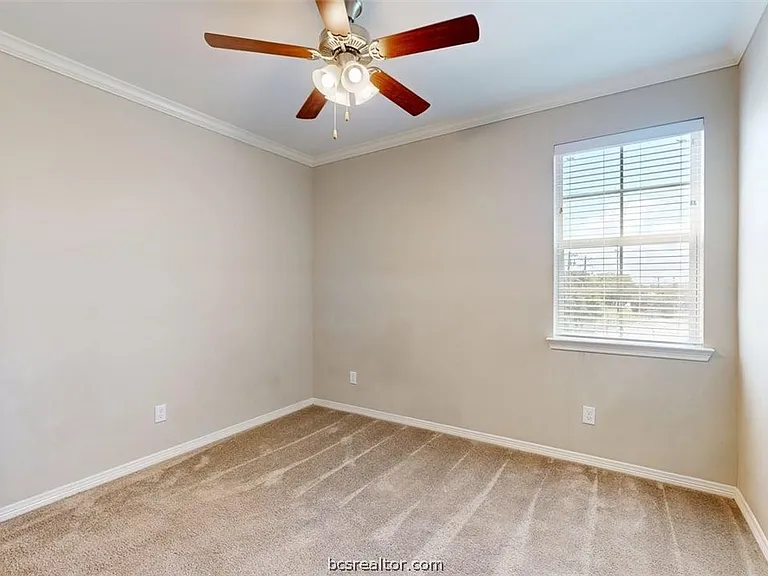 2027 Harvey Mitchell Pkwy S — Photo 17