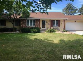 62 High Meadow Rd, Macomb, IL 61455